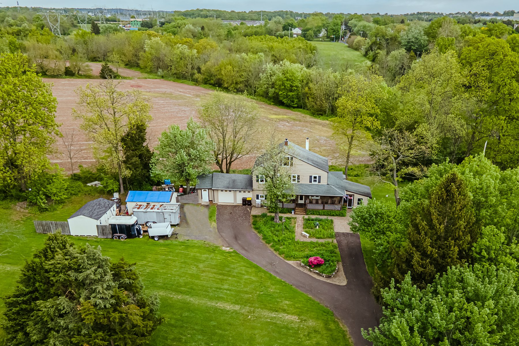 490 Fretz Road