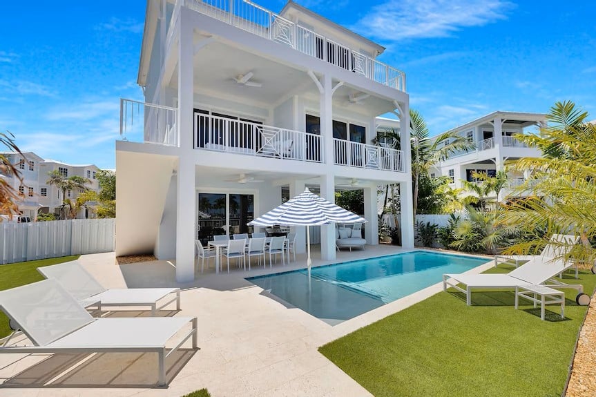 Key Colony Beach vs Marathon: Where Should You Buy?