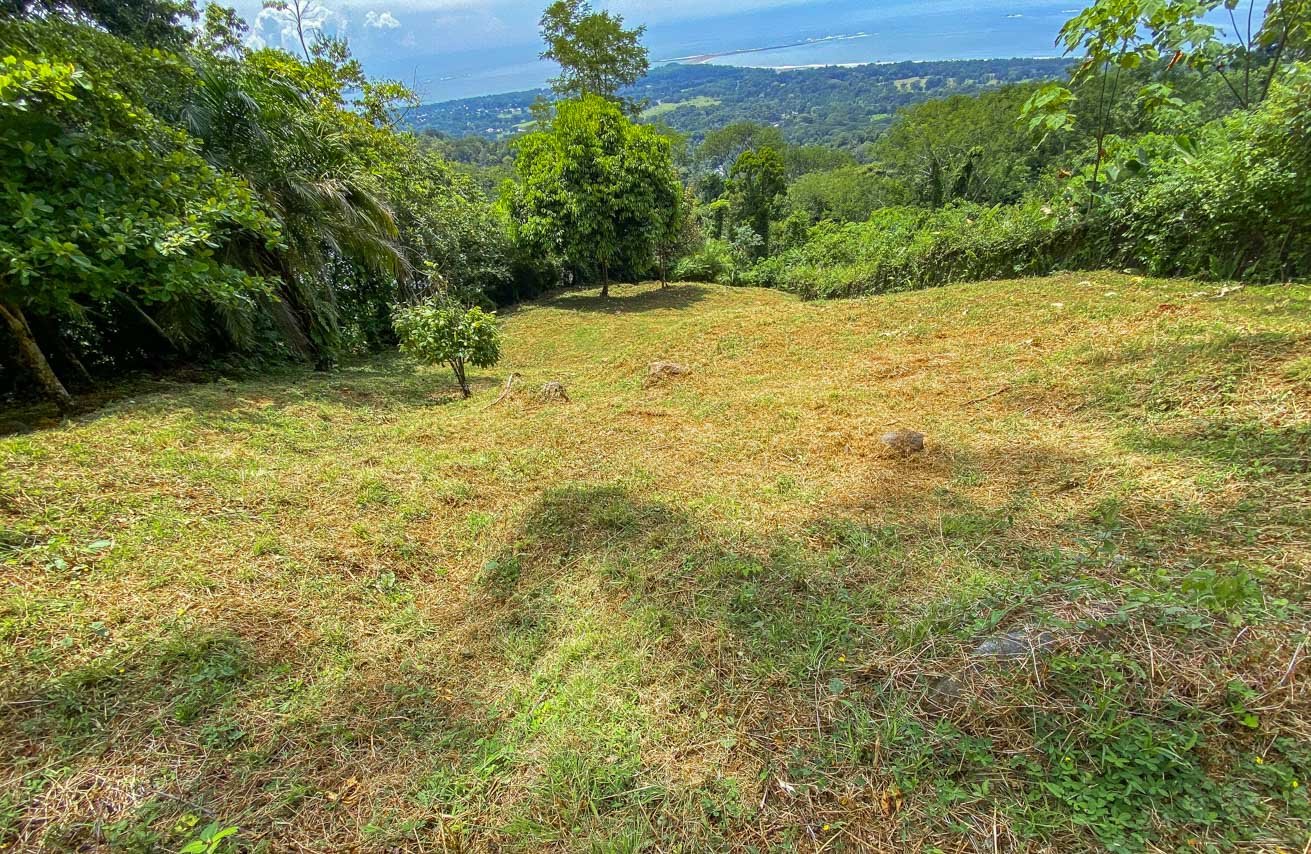 Large Uvita Lot With Whale’s Tail Ocean Views, Sunsets & Legal Water – Ready to Build!