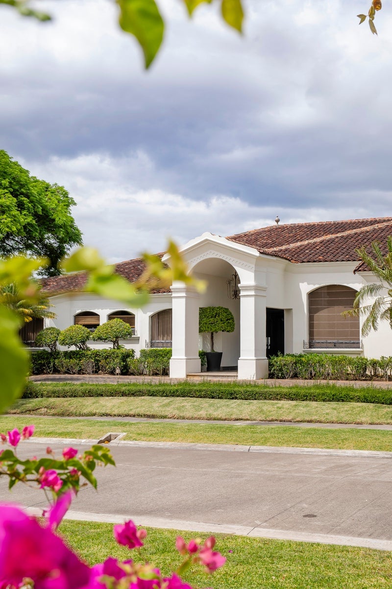 Mediterranean One Level Villa, Santa Ana, San Jose