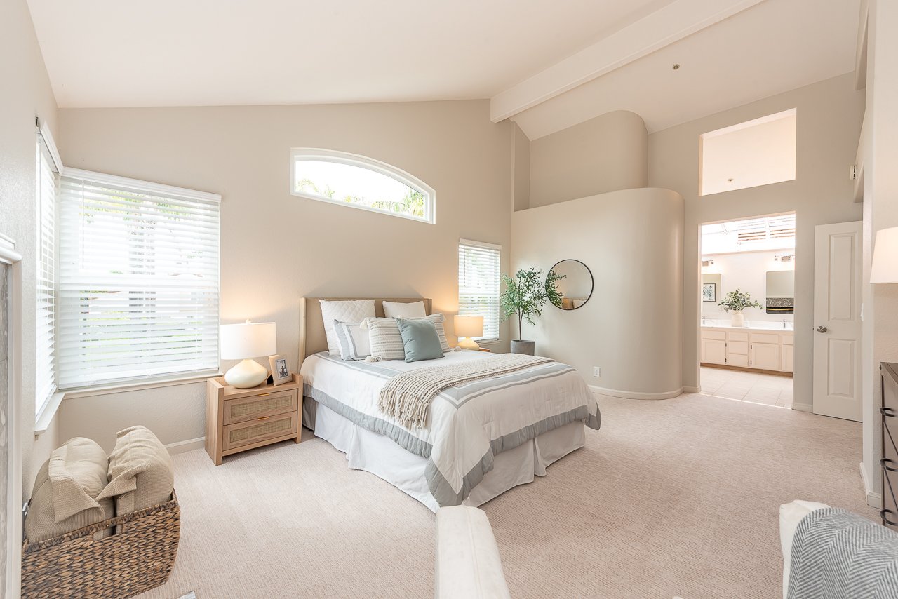 Meridien Court - Gated Community!