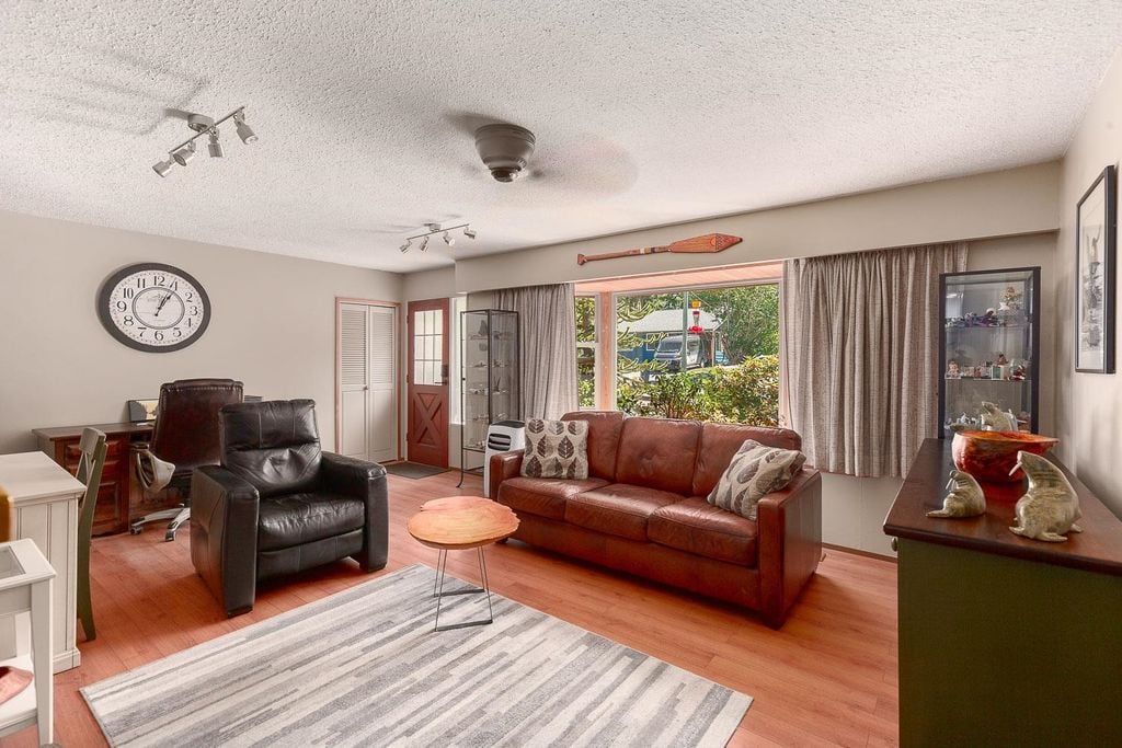 38263 Northridge Dr