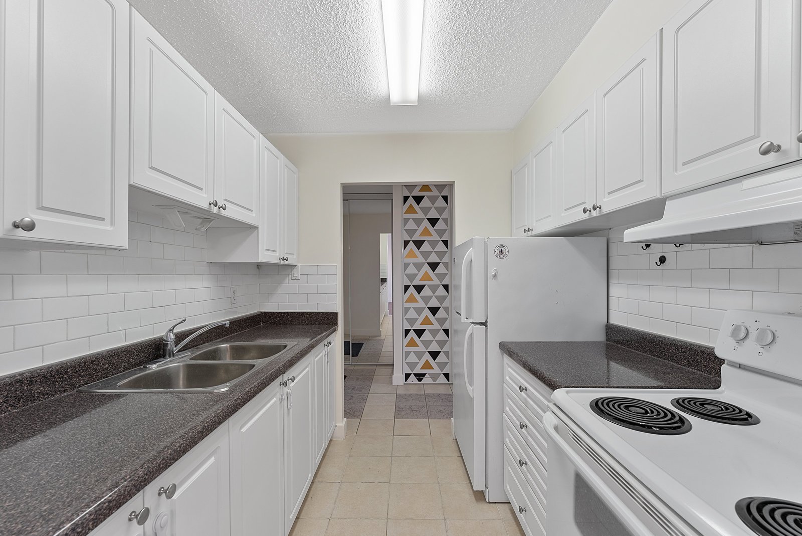 10330 Yonge Street W 707