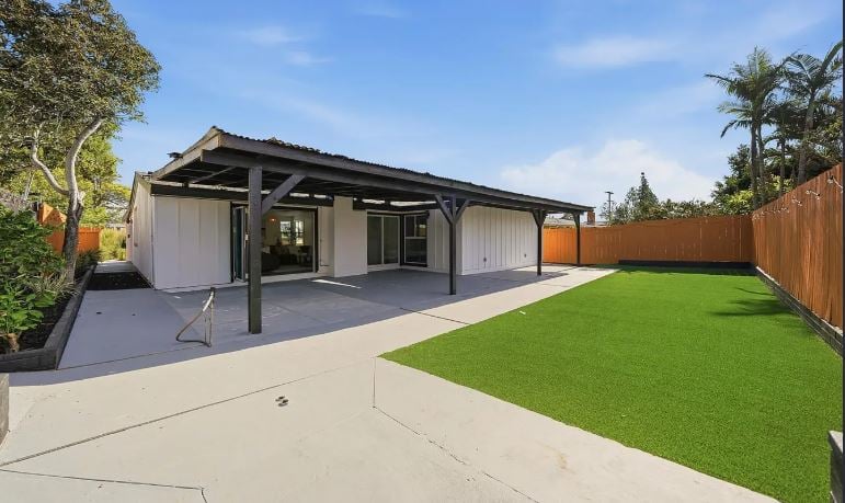 2828 Mission Village Dr, San Diego, CA 92123