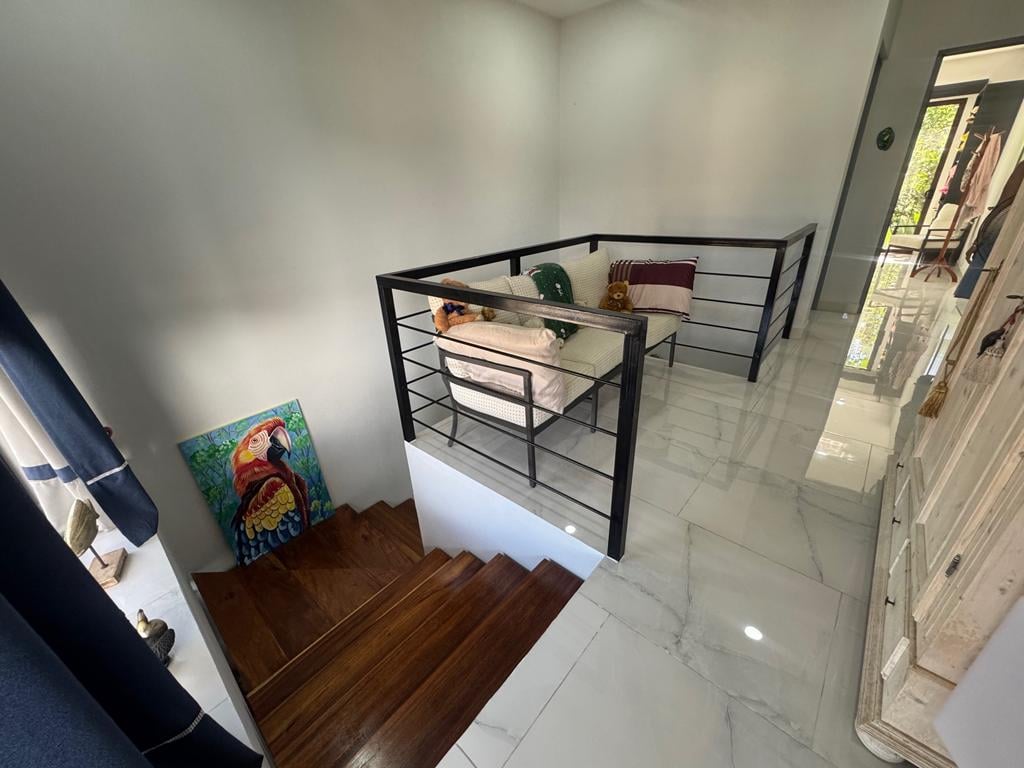 3-Bed Coastal Villa – Marina Access
