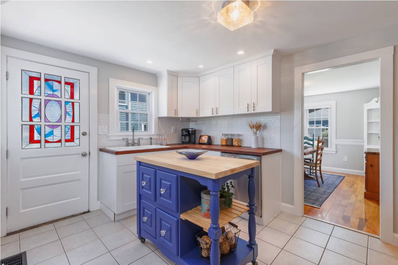 17 Ferry Rd