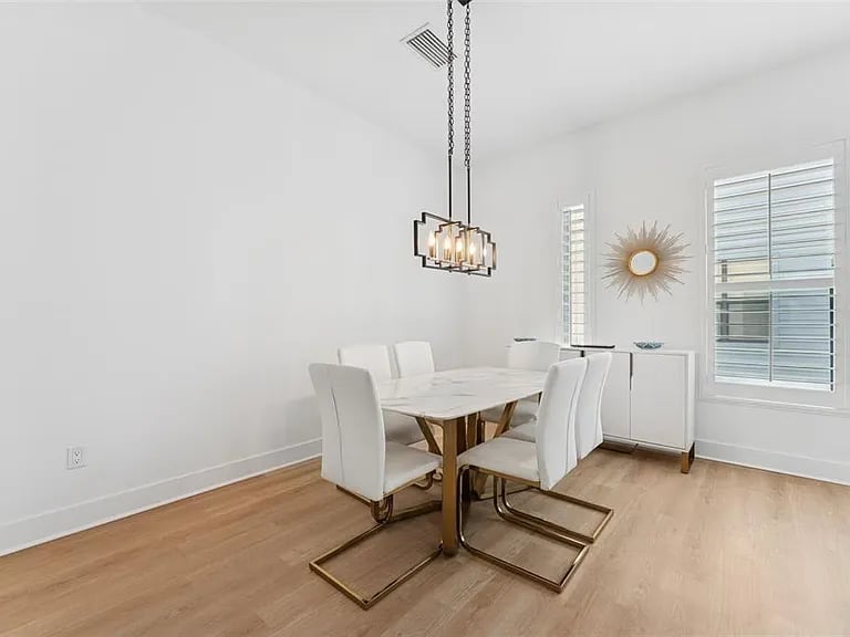 4810 W McElroy Ave #5