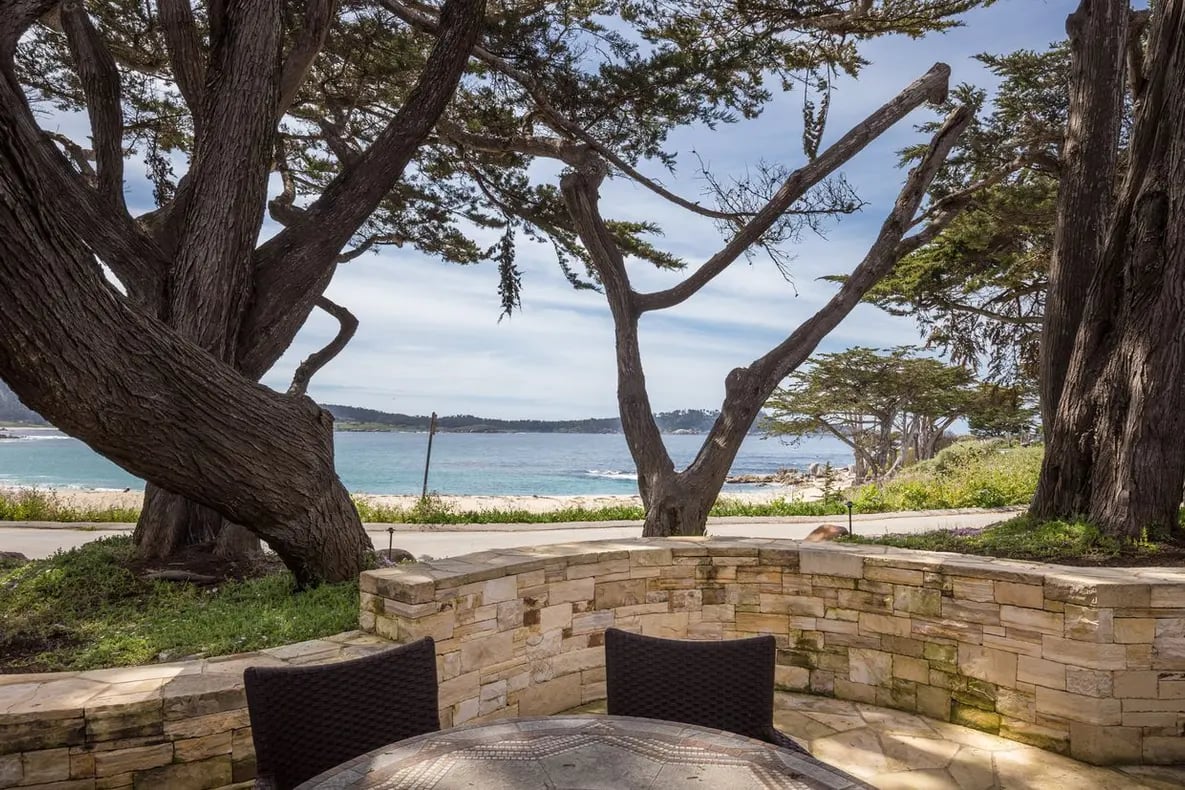 Point House