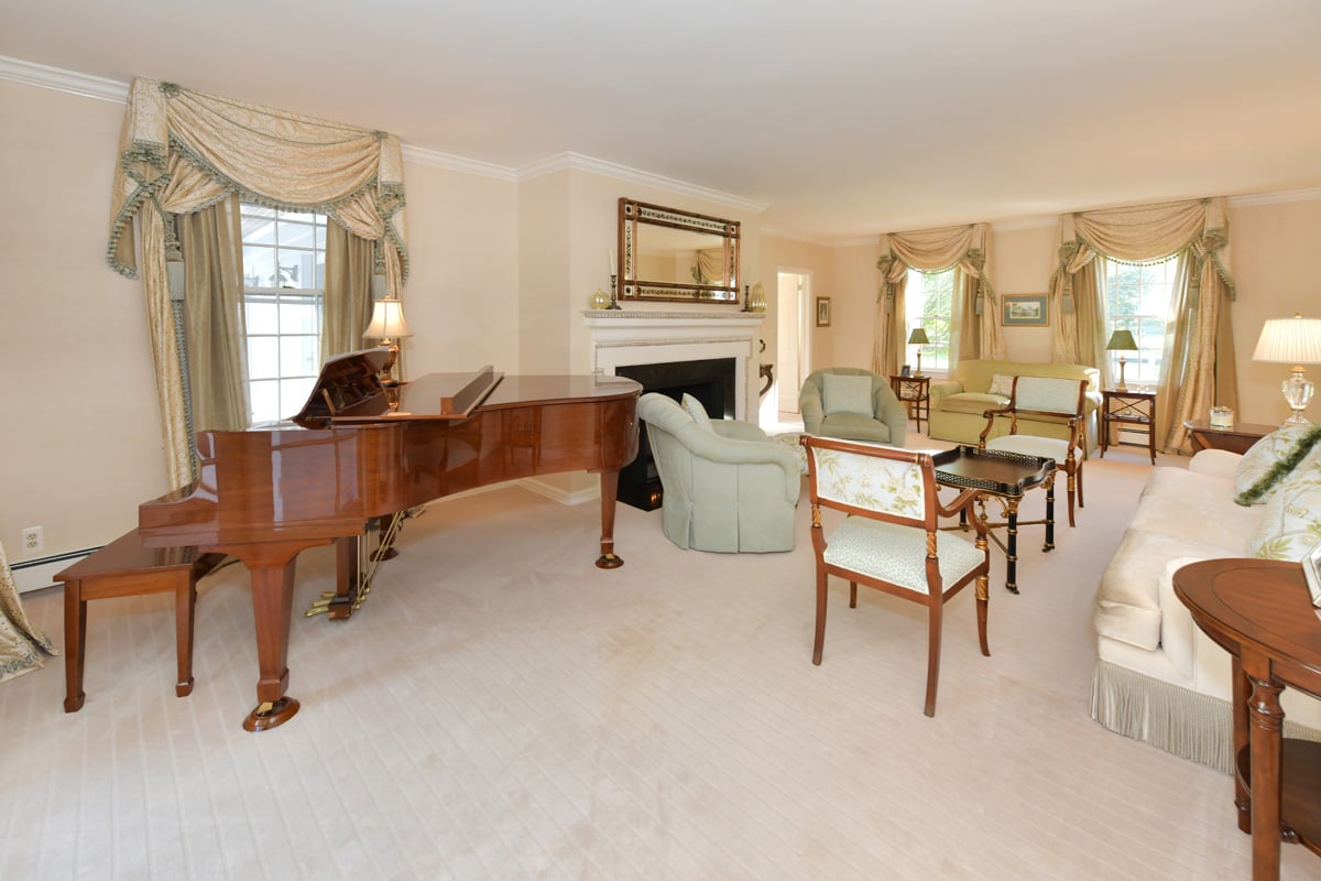 18 Powderhorn Rd