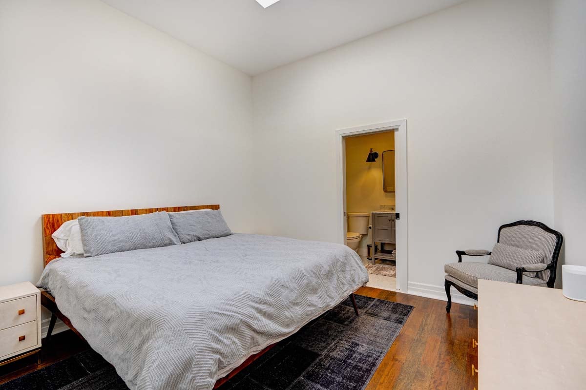 75 Markham Rd, #11