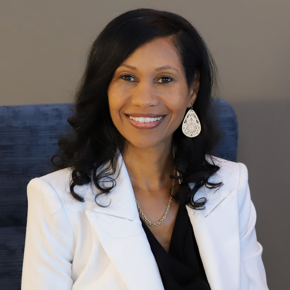 Angela Walters Wauwatosa, WI Real Estate Agent Headshot