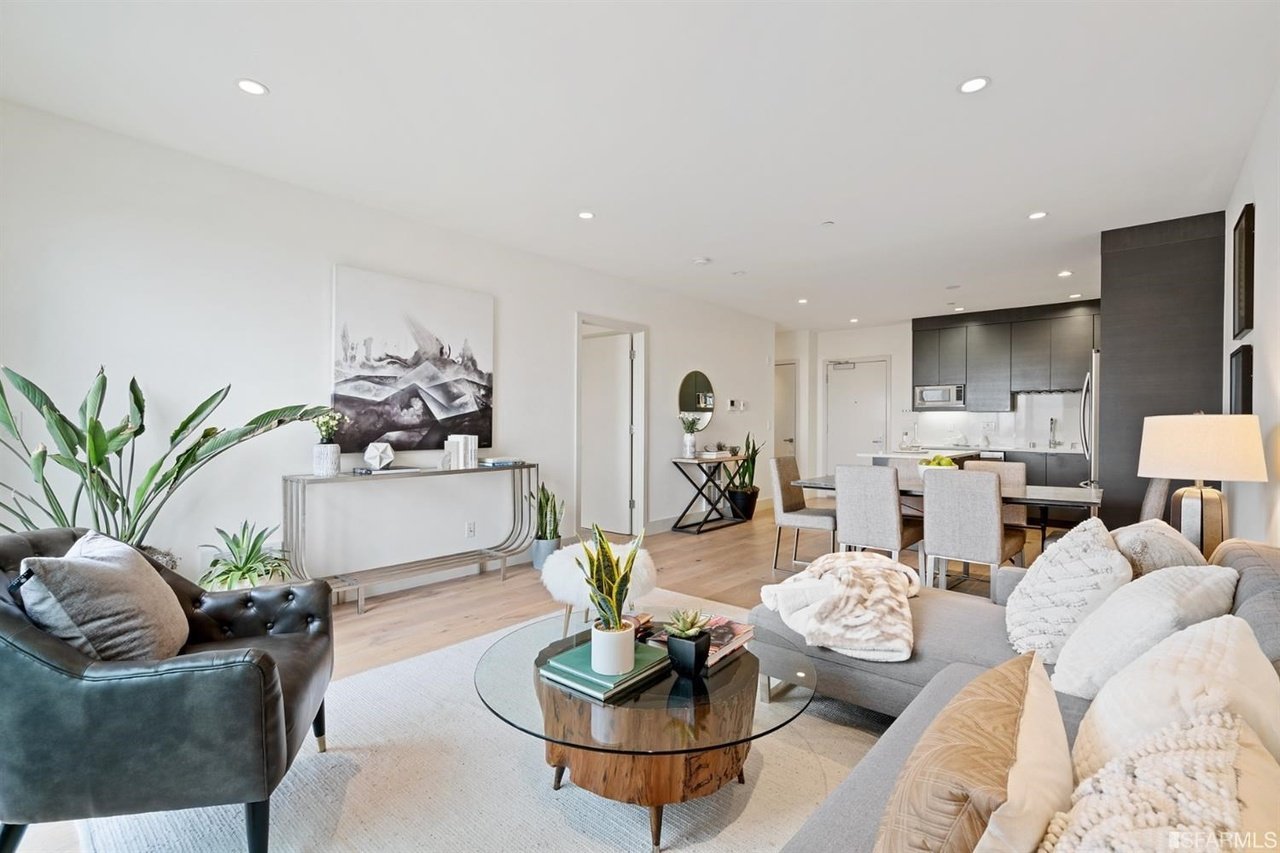 2200 Market Street #402
