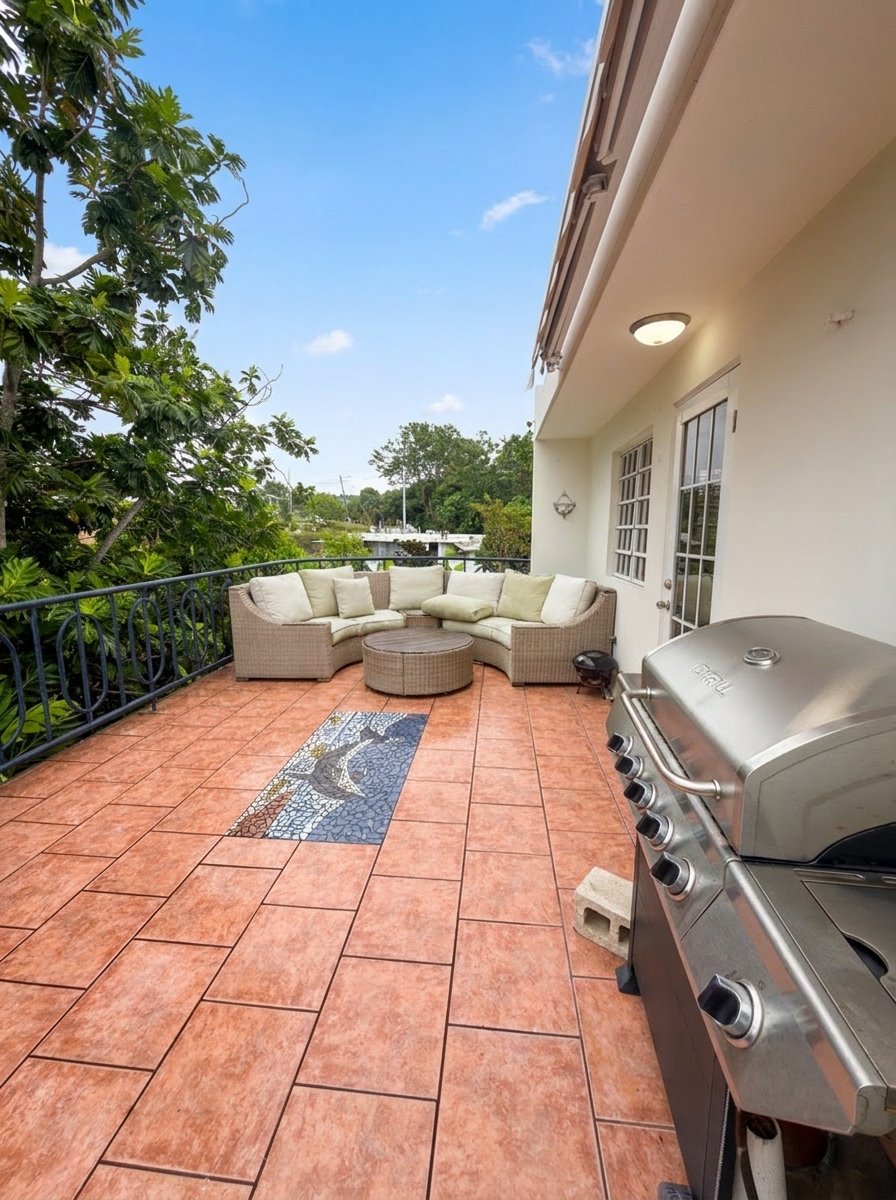 Cowboys House: Private Tropical Retreat with Pool in Rincón