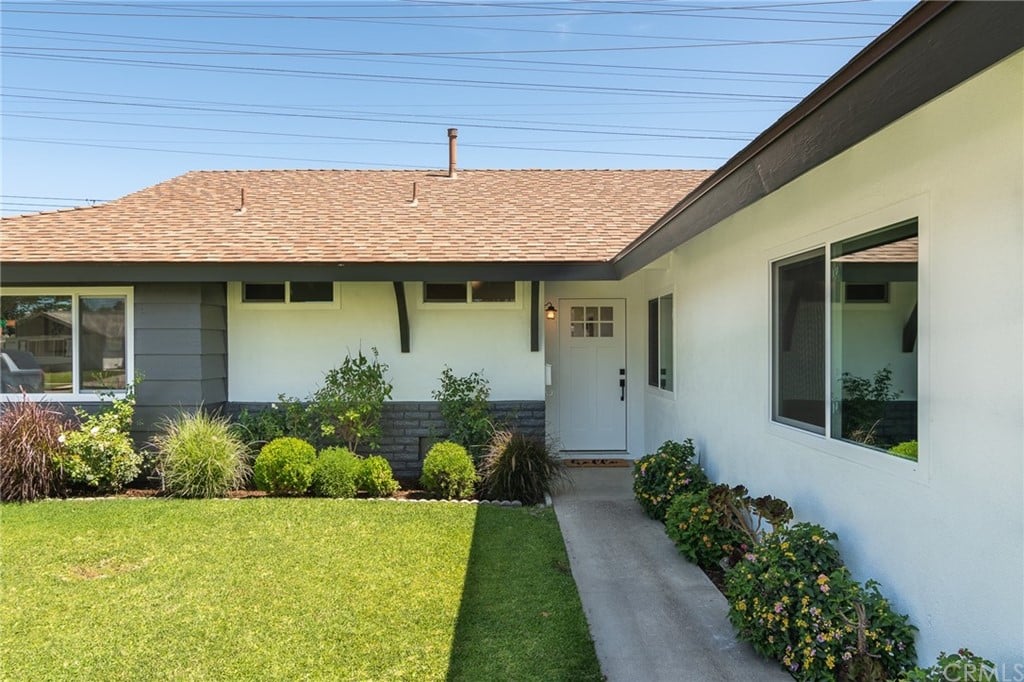 10301 Kamuela Dr