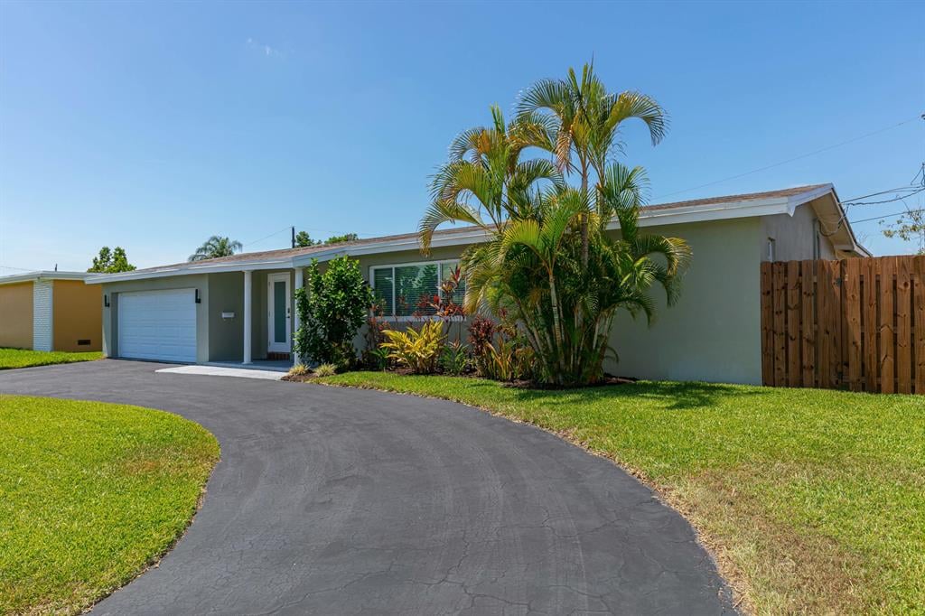 8421 NW 24th Street Sunrise, FL 33322