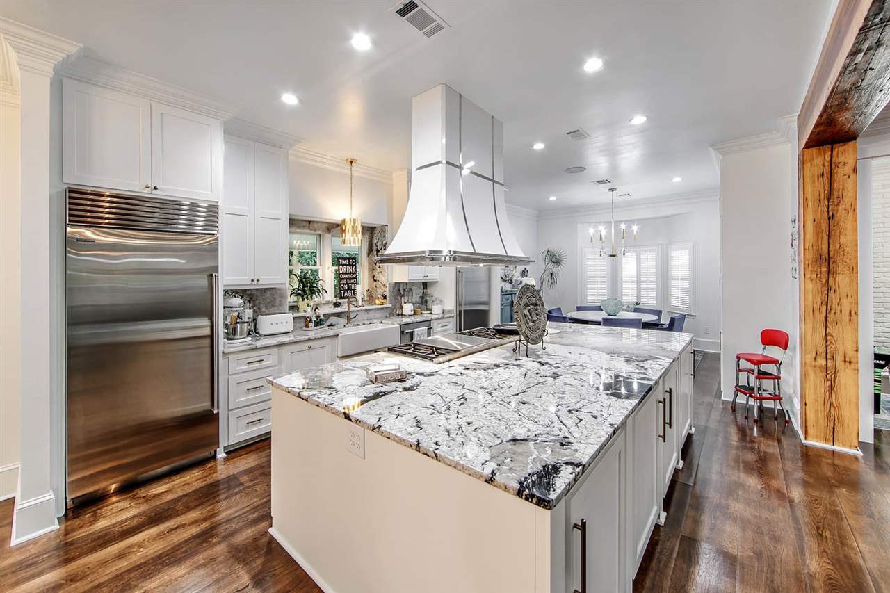 401 Oak Alley Drive
