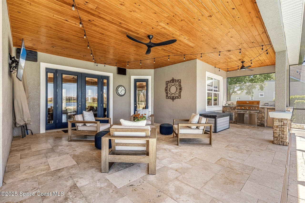 3077 Cortona Dr
