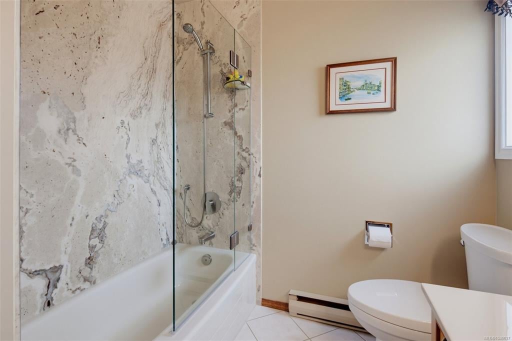 2056 Skyline Cres