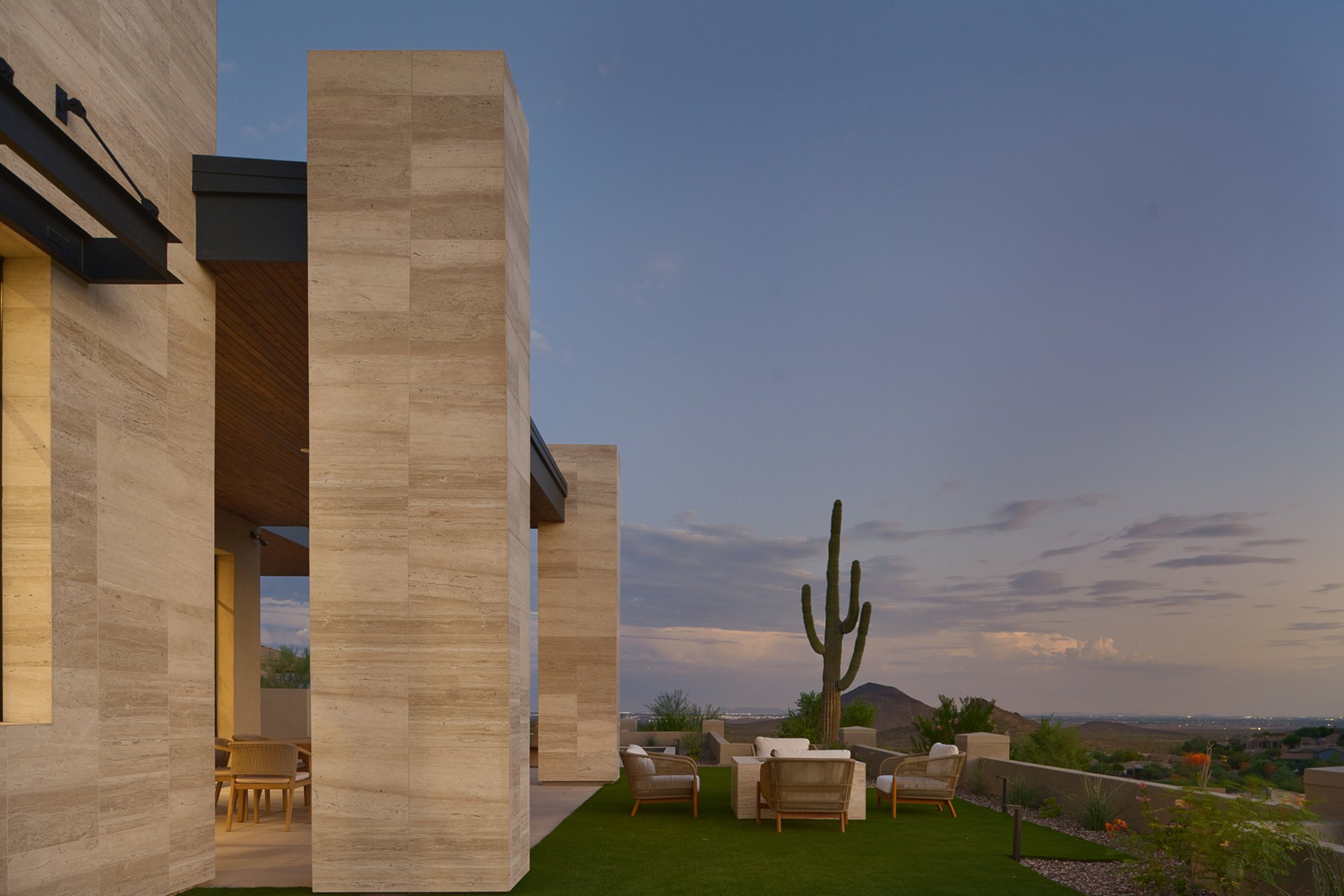 9619 N SOLITUDE Canyon