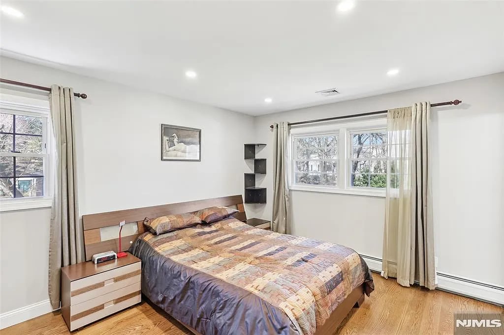 1 Diamond Court
