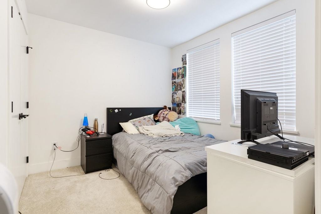 1361 Peakside Pl