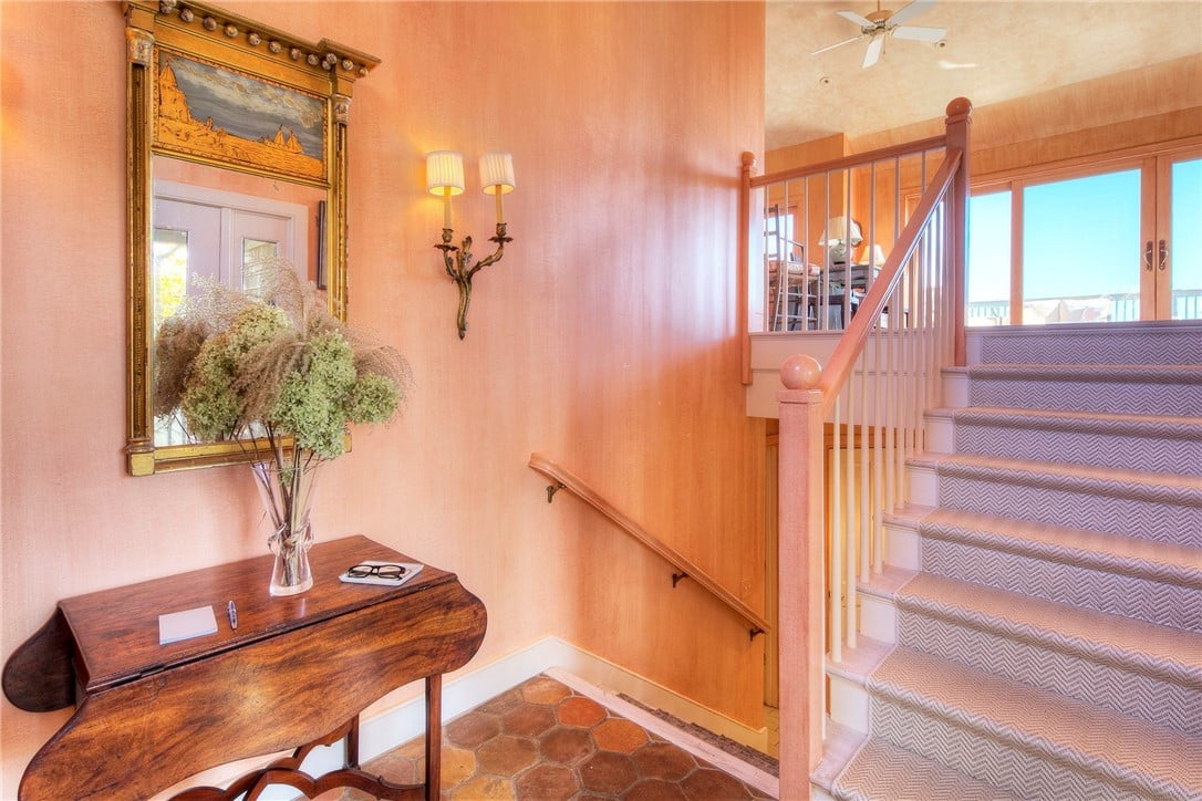 1 Highland Pl