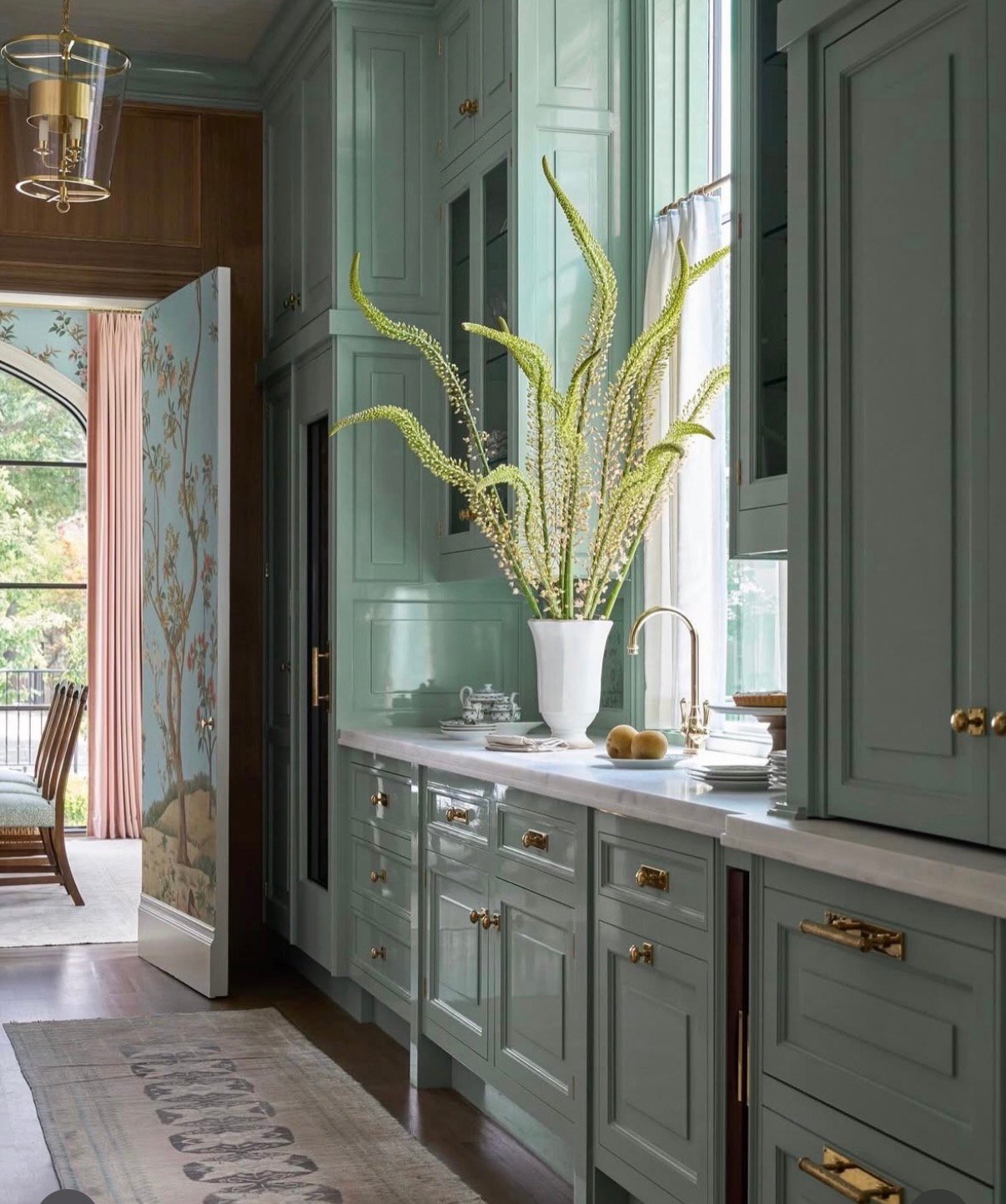 Why Christopher Peacock Remains the Gold Standard in Luxury Kitchens and Custom Closets