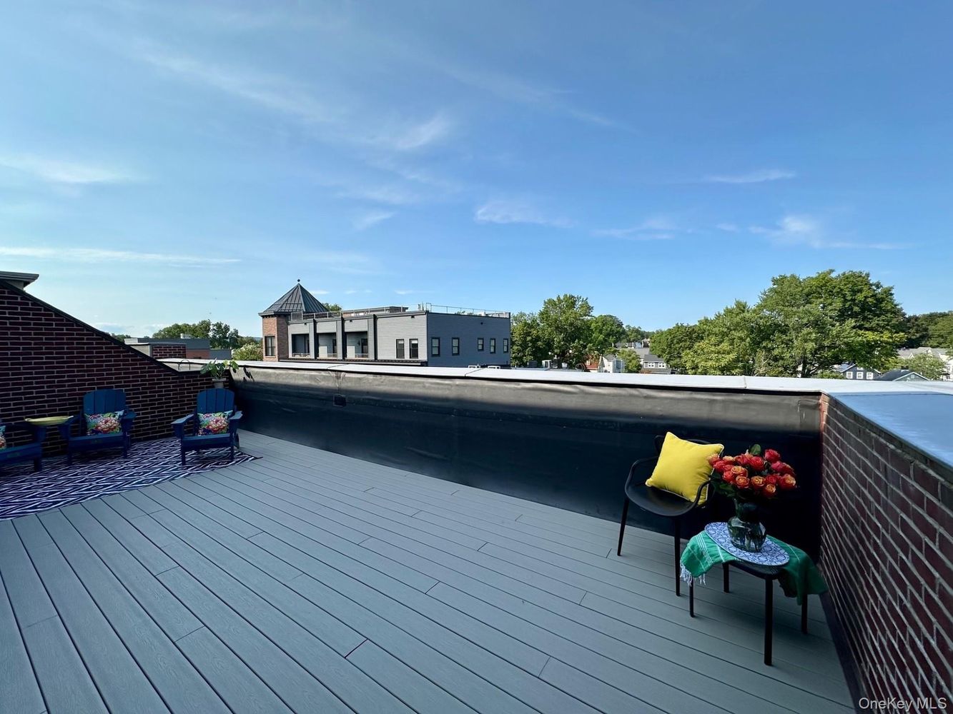 249 Main St #402