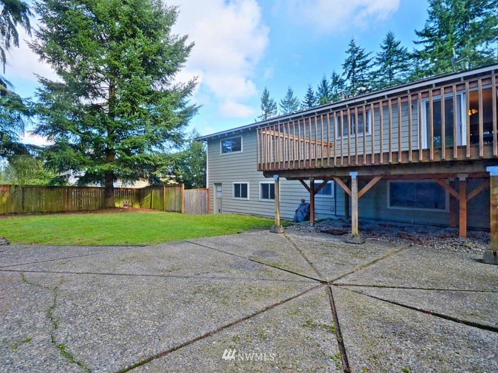 3235 180th Ave NE