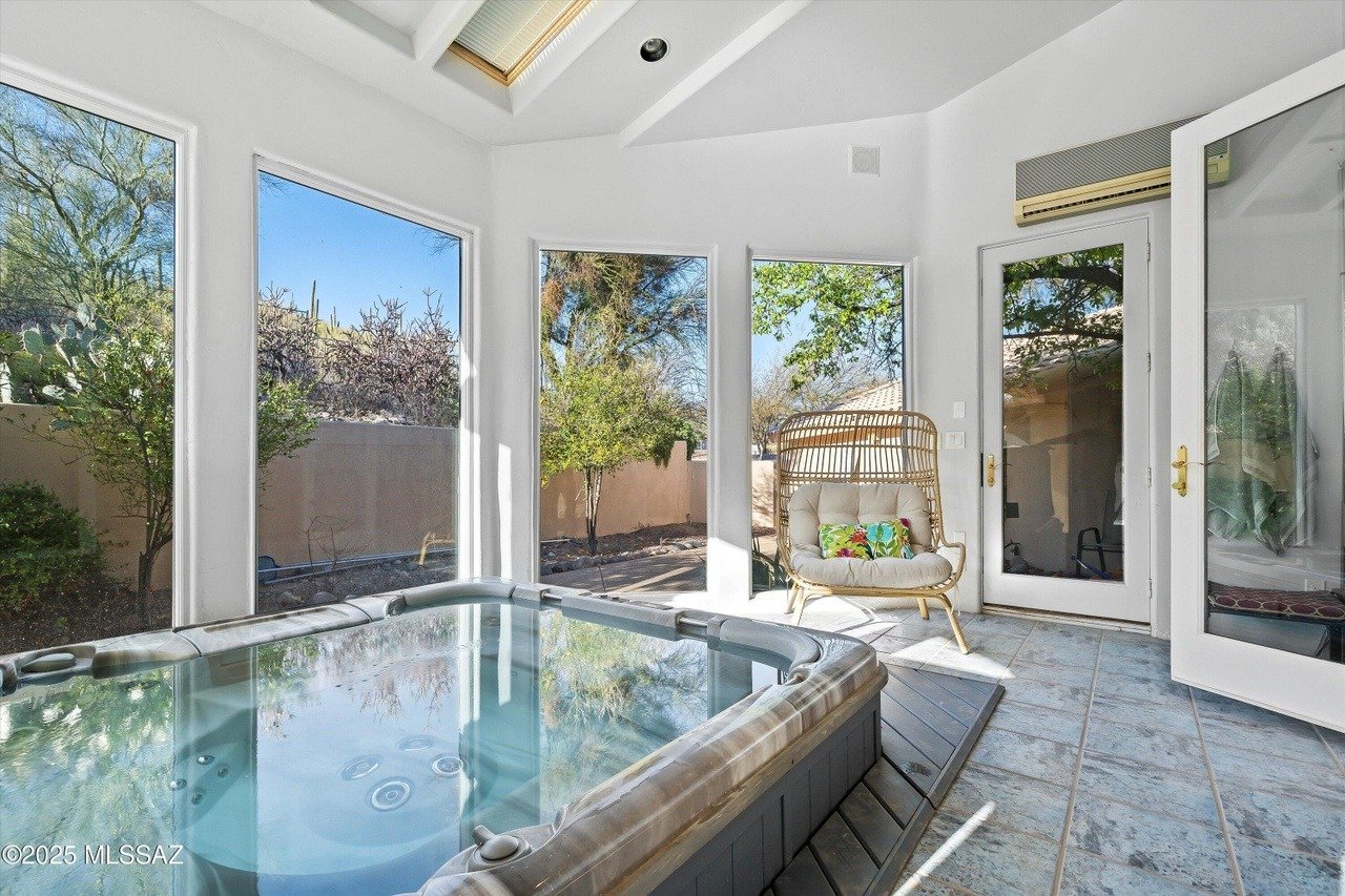 4141 N West Fernhill Cir