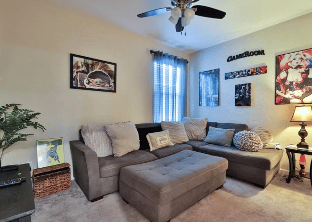 949 Flyer St 