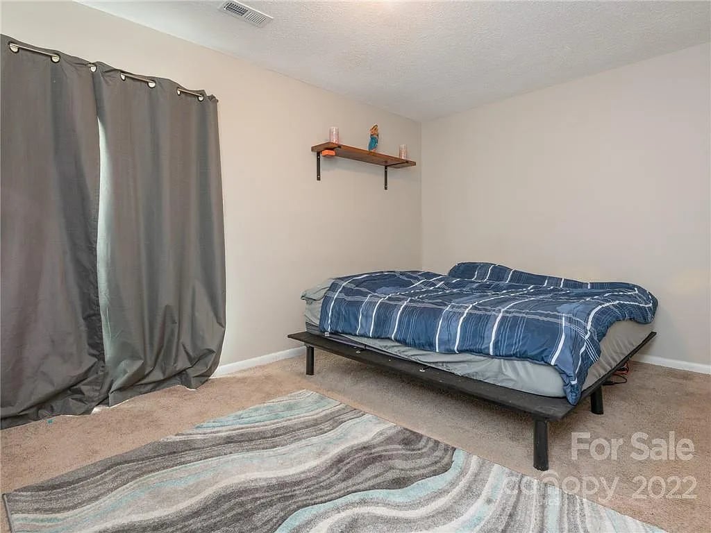 9121 Nathaniel Russell Ln