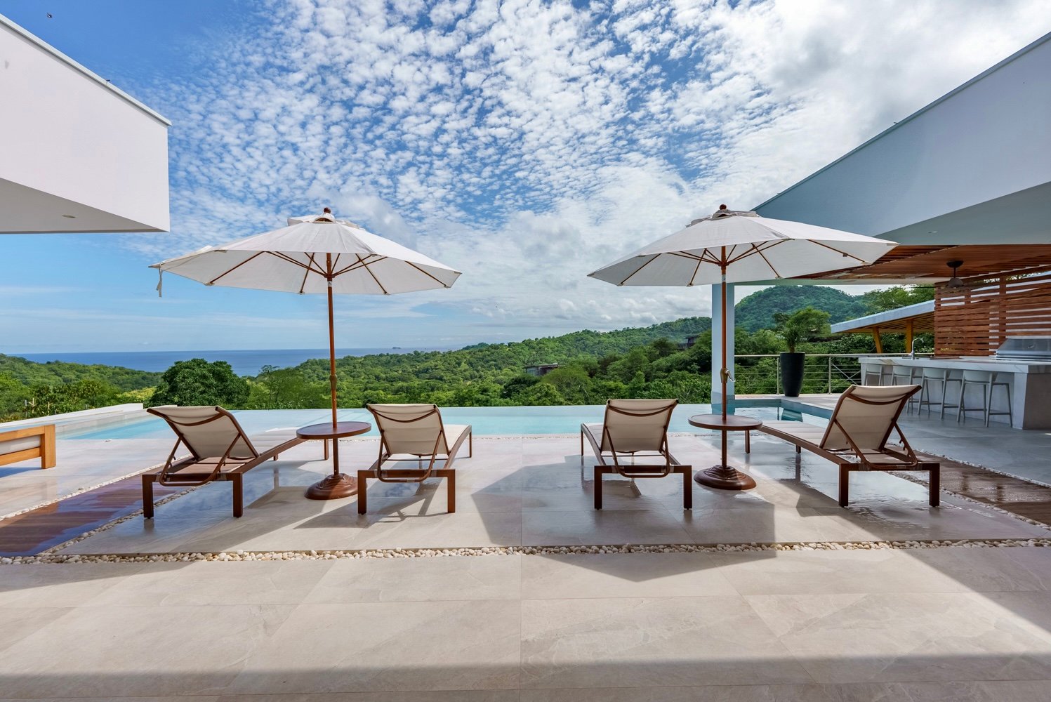 Casa Camino 93 | Luxury Ocean View Estate with Infinity Saltwater Pool in Las Ventanas de Playa Grande