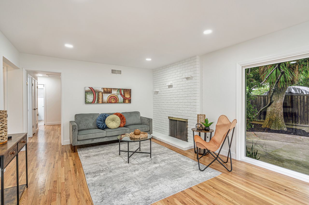 West San Jose Gem with Top-Rated Cupertino Schools!
