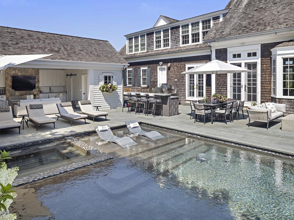 34 Field Club Dr