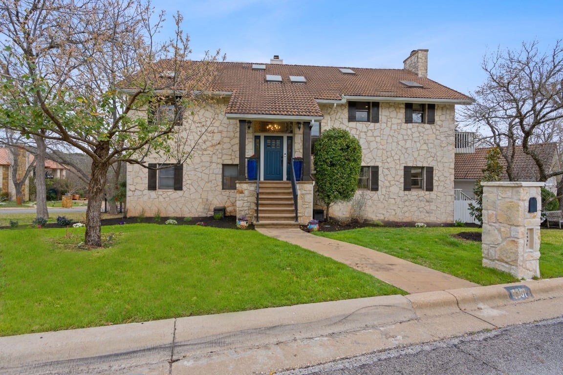 1301 Arronimink Cir