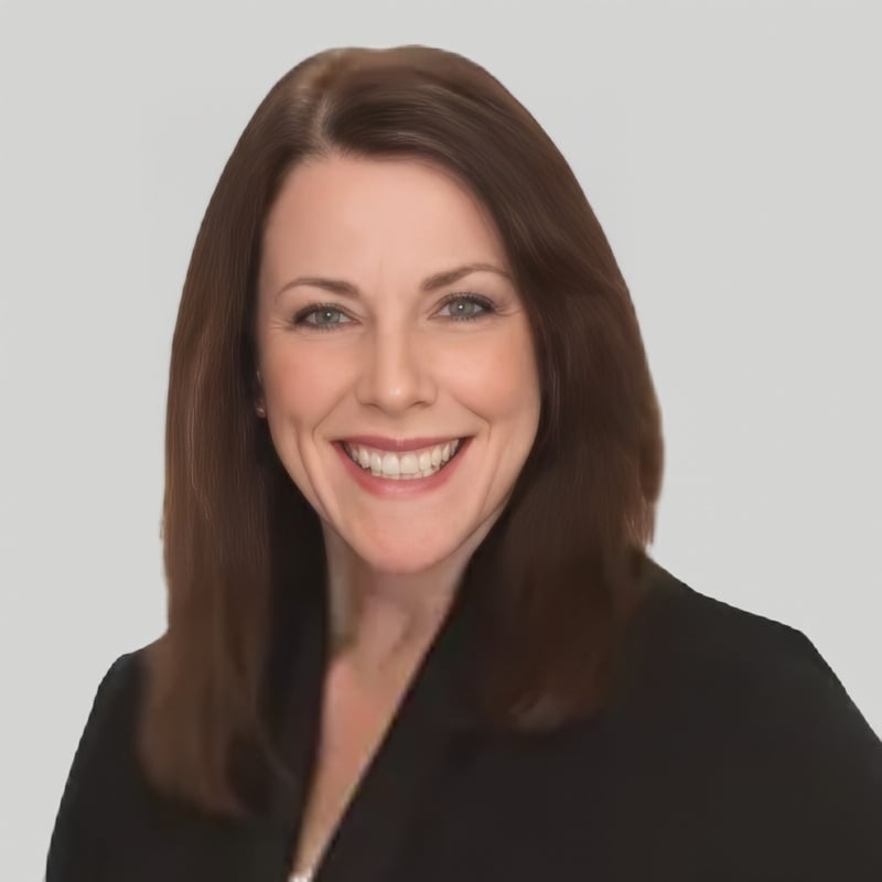 Katharine Purves Grandin New York Real Estate Agent Headshot