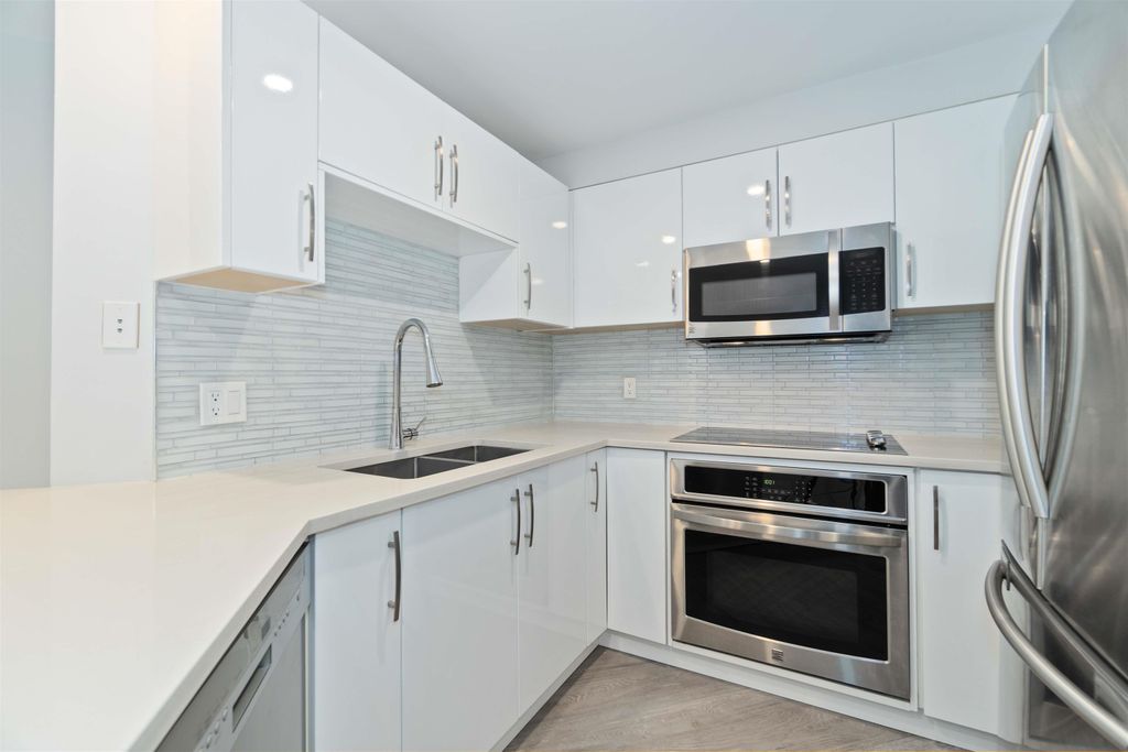 907 Beach Ave, #602