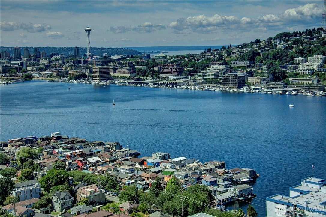 2236 Fairview Avenue E