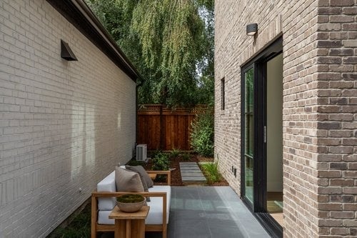 162 Waverley St, Palo Alto, CA 94301