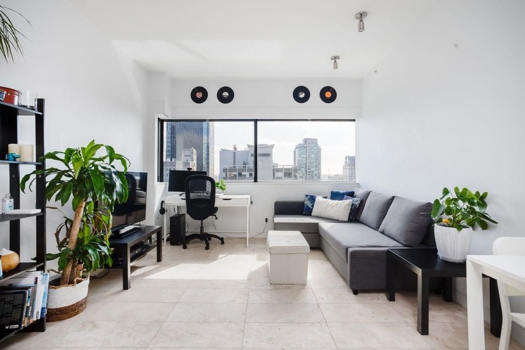 838 W Hastings St, #1804