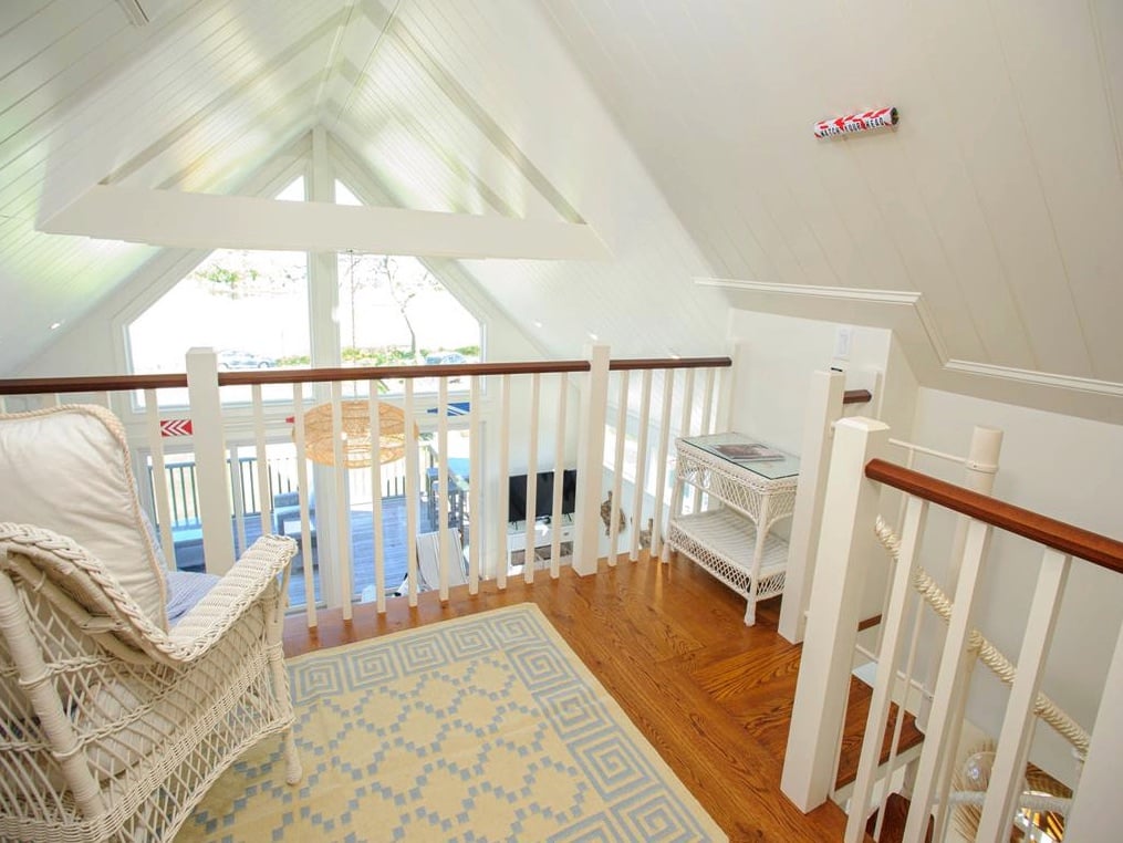 12 Dunham Rd