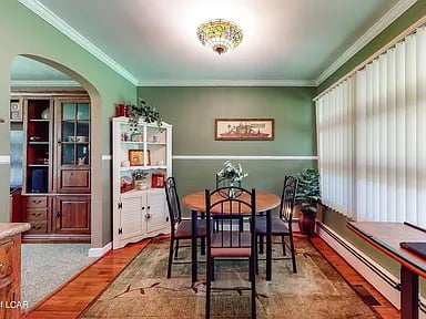 19 Sunset Dr