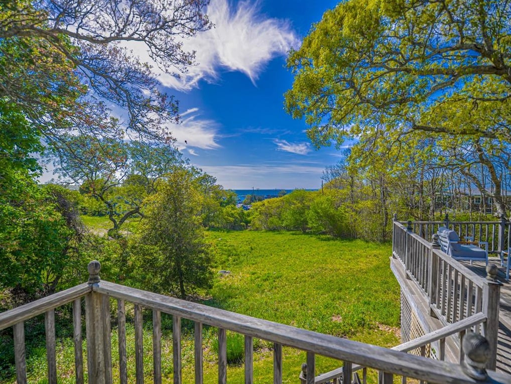 14 Carroll Ln
