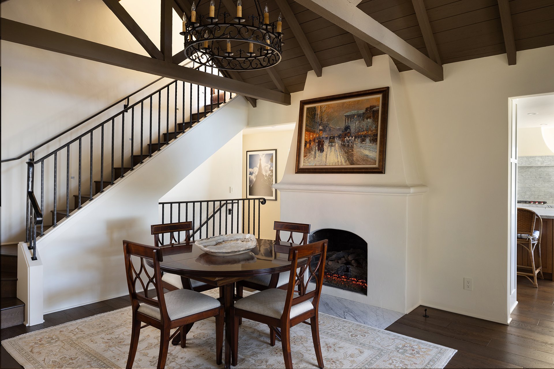 Sophisticated Carmel Woods Living