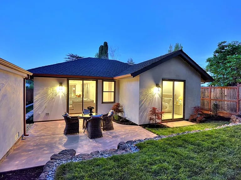 2250 Columbia St, Palo Alto, CA 94306