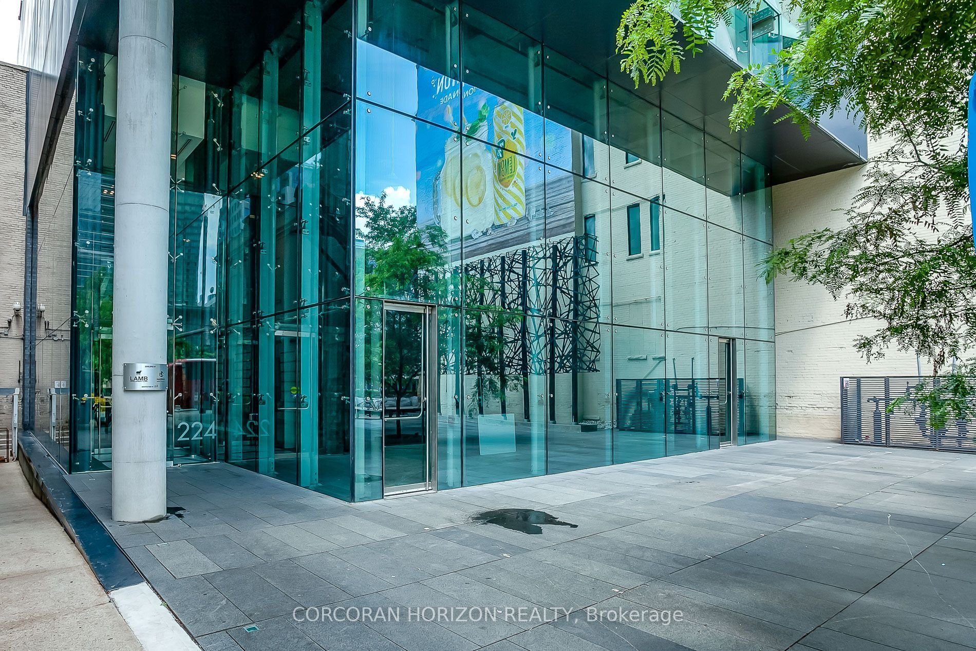 PENTHOUSE PERFECTION ON THEATRE ROW