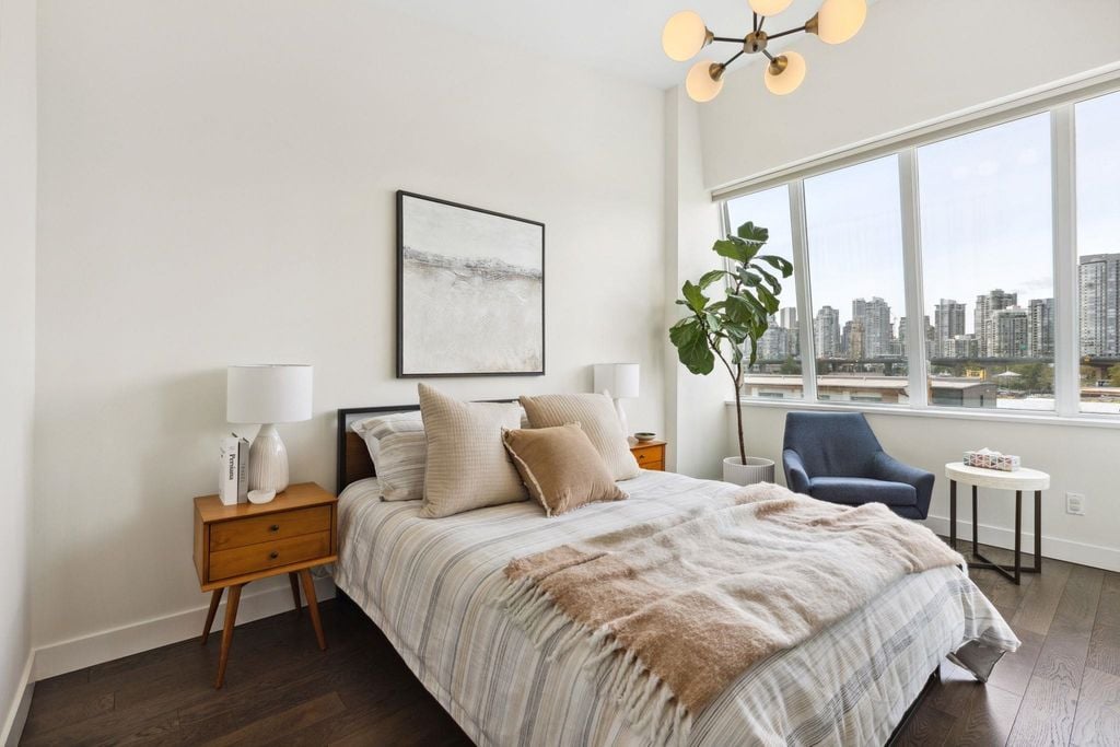 288 W 1st Ave, #311