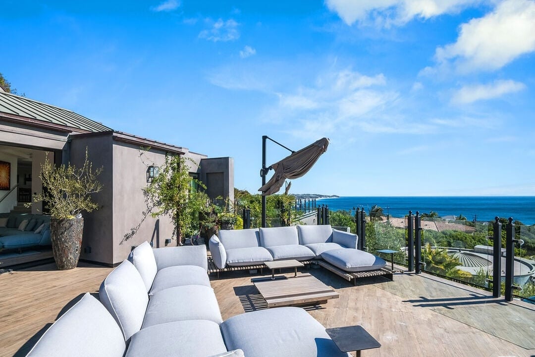 Vireon Pavilion, Pacific Coast Hwy, 90265