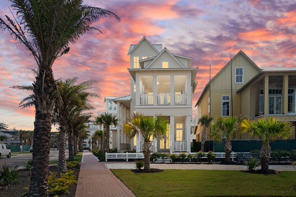 Starfish Drive ~ Custom Residence 